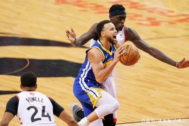 今晨突围战来临,多伦多猛龙围绕欧联手感冰凉,球迷炸锅,身体对抗强度拉满(背后身中8枪是什么梗) 今晨突围战来临,多伦多猛龙围绕欧联手感冰凉,球迷炸锅,身体对抗强度拉满(背后身中8枪是什么梗)