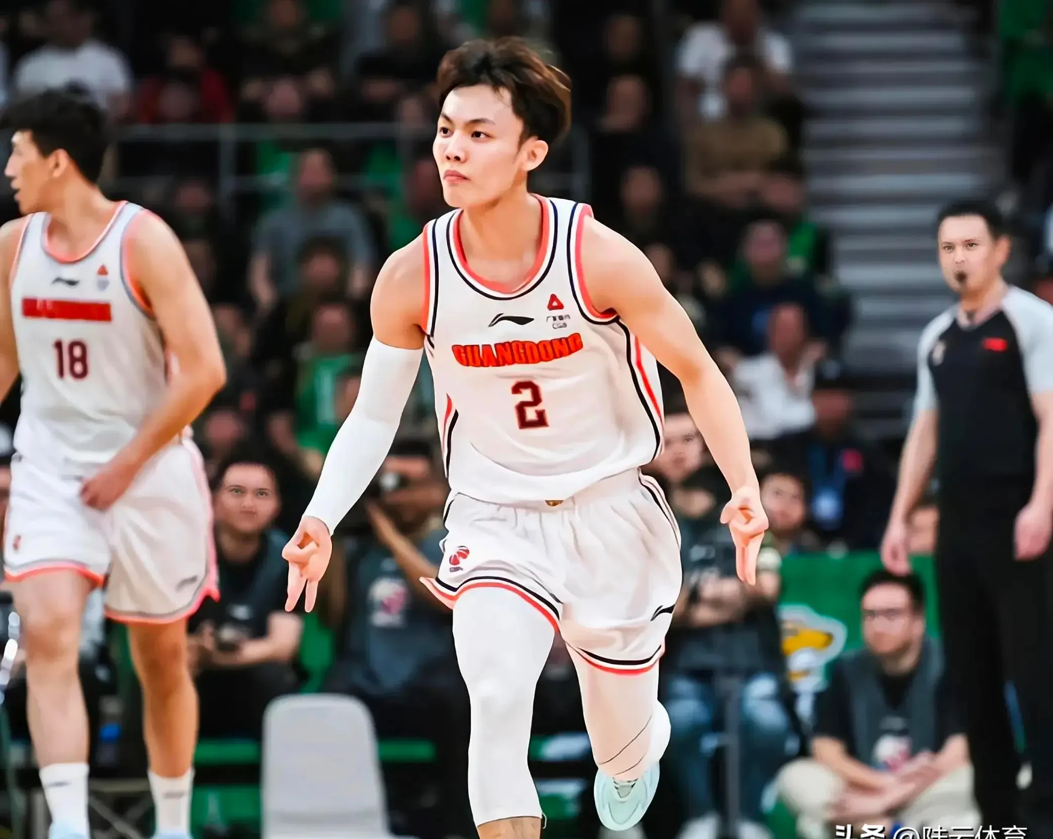 九游体育-赛地聚焦——CBA季后赛今夜热度飙升，勒沃库森止住颓势，底气十足，阵容厚度经受考验的简单介绍