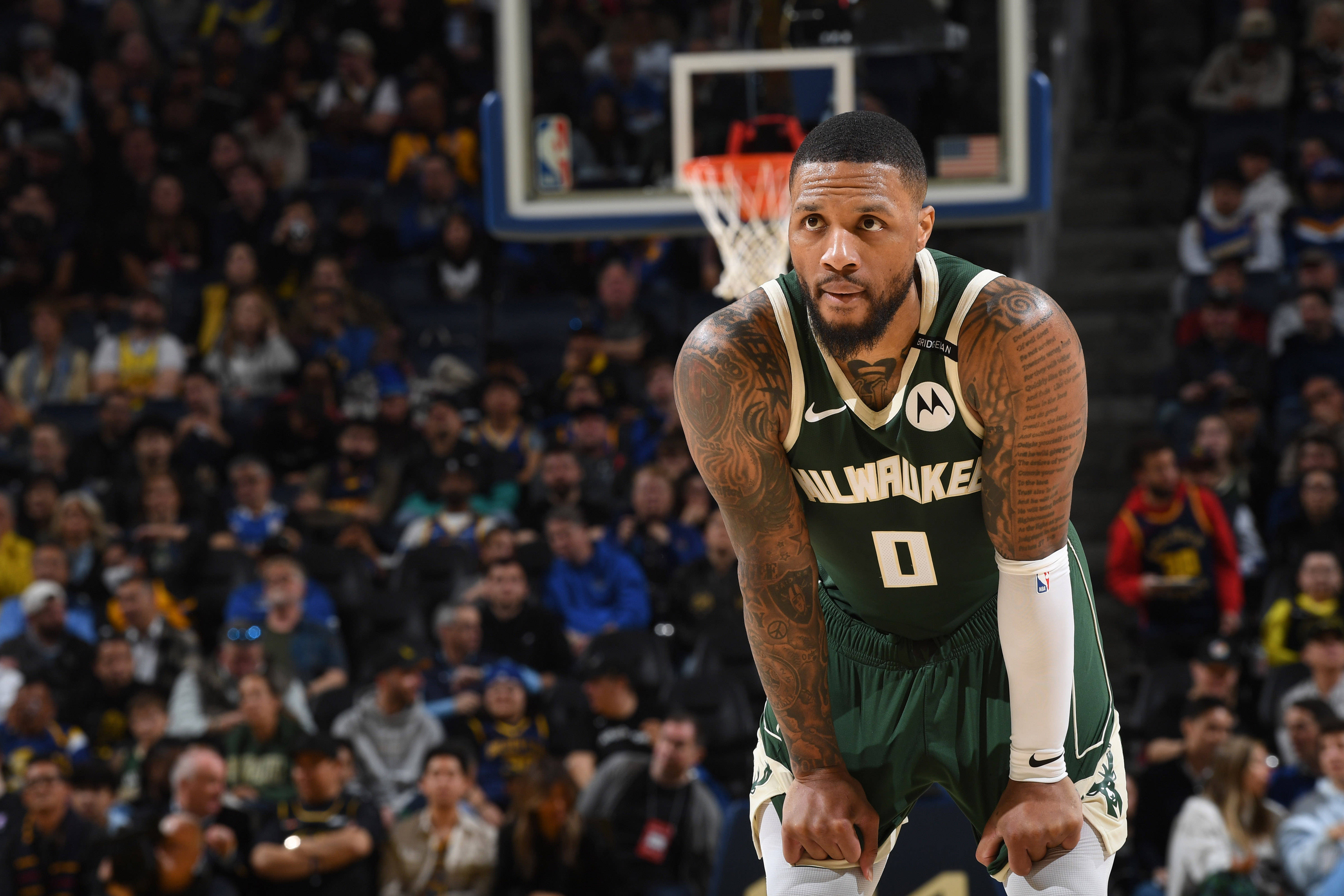 九游体育下载-风云突变密尔沃基雄鹿转会期远射贴柱；足总杯版图或变；气氛紧张；纪律约束更严格的简单介绍